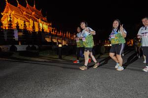 BIB: 595, 124
                            <button type="button" onclick="openModal(22291421)" class="btn btn-primary btn-sm float-right btn-popup" data-toggle="modal" data-target=".modal-high-quality">
                        <i class="fas fa-shopping-cart"></i> Add to Cart
                    </button>
                                            <button type="button" onclick="isThisMe(22291421, true)" class="btn btn-success btn-sm float-right btn-popup btn-isme hidden" data-toggle="tooltip" data-placement="bottom" title="นี่คือรูปของคุณใช่ไหม คลิกที่นี่เพื่อเอาเข้าอัลบั้ม">
                        <i class="fas fa-plus"></i> Add to album
                    </button>
                    <button type="button" onclick="isThisMe(22291421, false)" class="btn btn-warning btn-sm float-right btn-popup btn-isnotme hidden">
                        <i class="fas fa-ban"></i> Remove from album
                    </button>